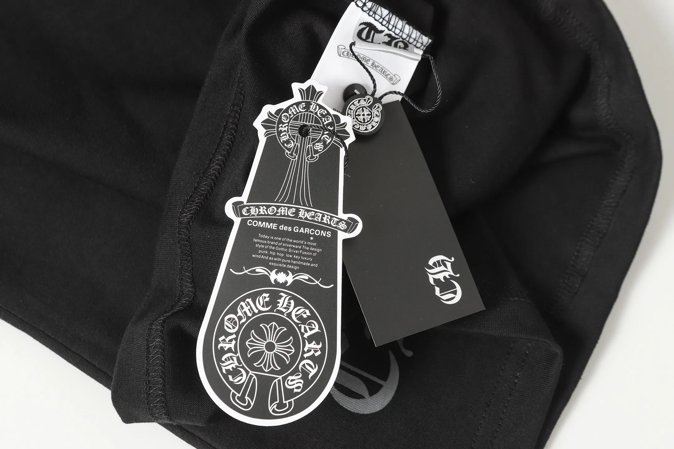 P160 Cross-border model. Those who pursue quality, please do not place an order. -Chrome Hearts/Chrome Hearts Sanskrit color printed popular long-sleeved T-shirt -High weight, high density and high quality. The wool is soft, delicate and skin-friendly. It feels soft and silky. It has excellent warmth and skin-friendly properties.
